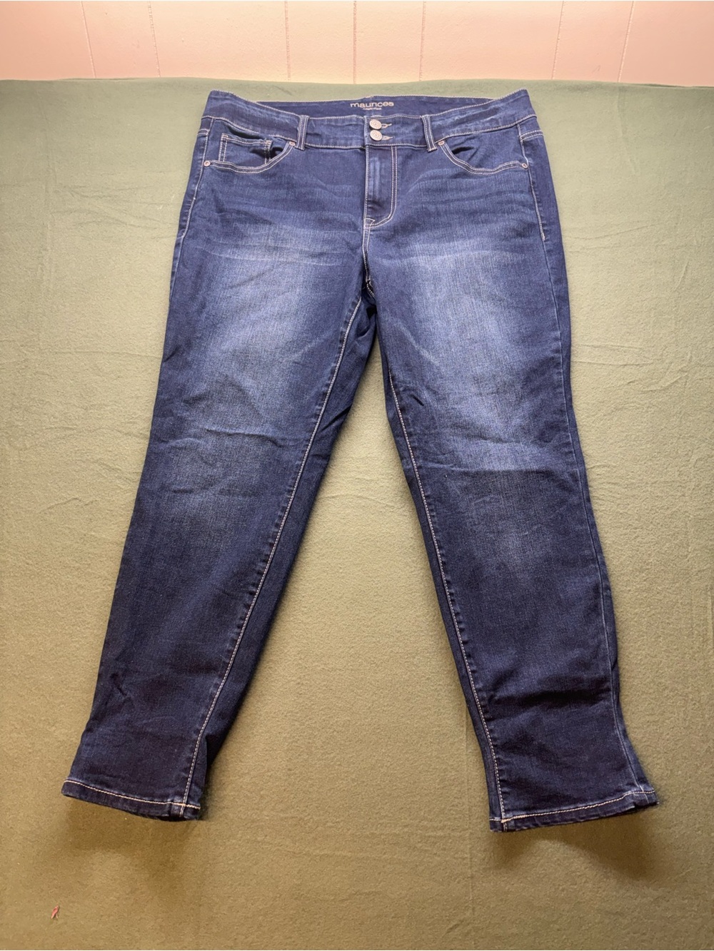 Maurice’s dark blue capris